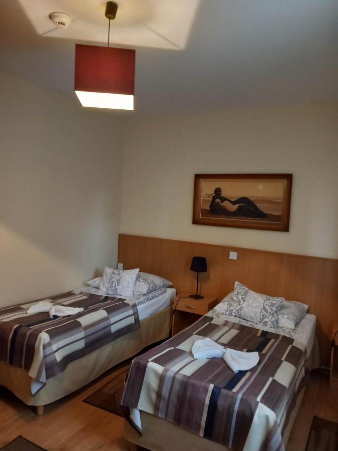 Kata Panzio Otel Oroszlány Dış mekan fotoğraf